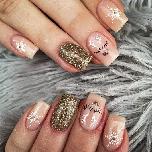 Ongle en gel chic de Noël