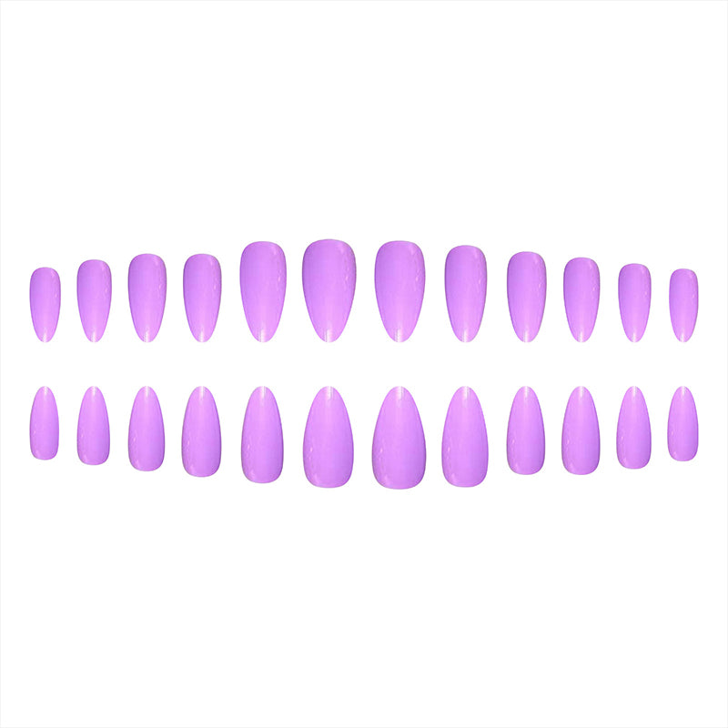 faux-ongle-gel-lilas-odee-ongle-gel-ete-violet-frais-pointu-amande-manucure