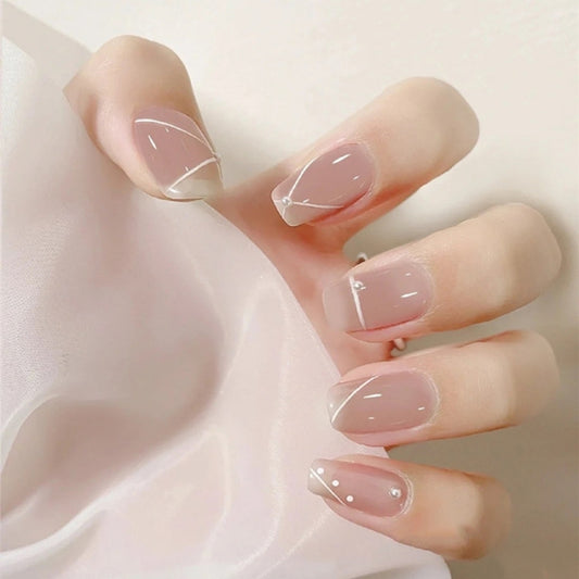 Faux ongles nude glacés