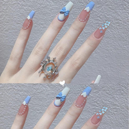 faux-ongles-blanc-bleu-noed-mignon-perle-decor-faitla-maison-ballerine-long-coeur-dessin