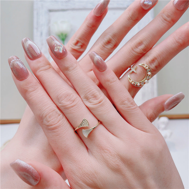 faux-ongles-carre-moyen-a-la-mode-tendance-simple-naturel-decoration-ongles-a-coller-fait-la-main-coucoufauxongles