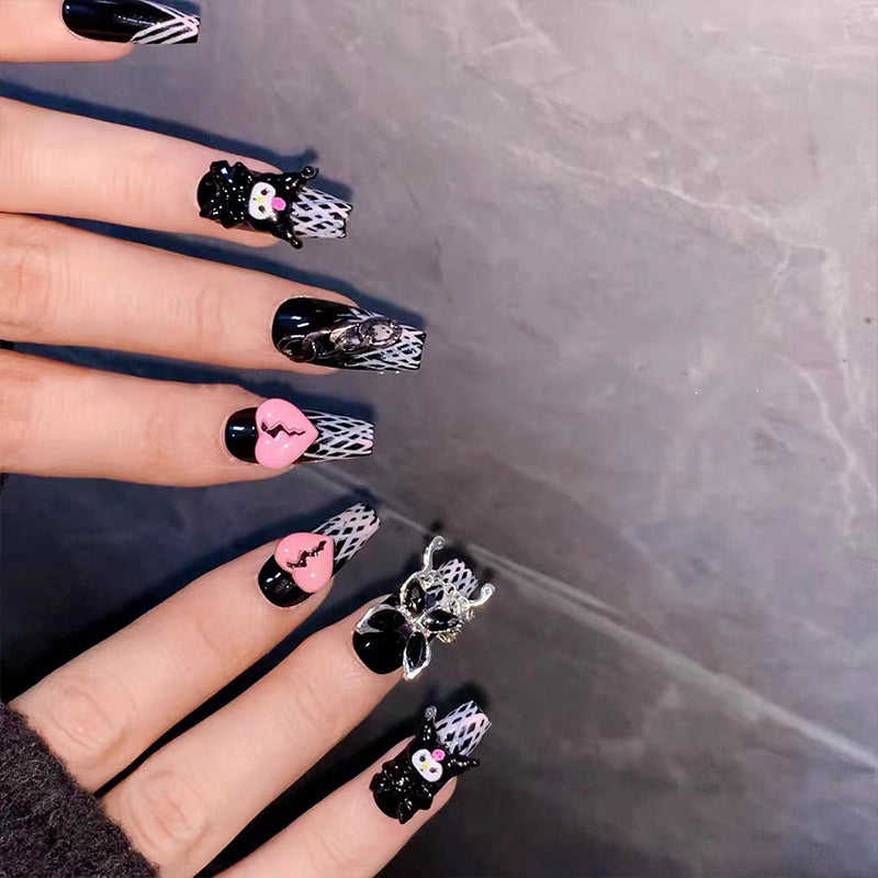 faux-ongles-dessins-animes-noirs-cartoon-noirs-3D-chic-decor-cool-manucure-fait-a-la-main-personnalise