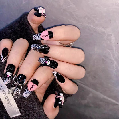 faux-ongles-dessins-animes-noirs-cartoon-noirs-3D-chic-decor-cool-manucure-fait-a-la-main-personnalise