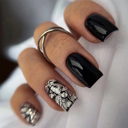 Faux ongles noir chromé et blanc