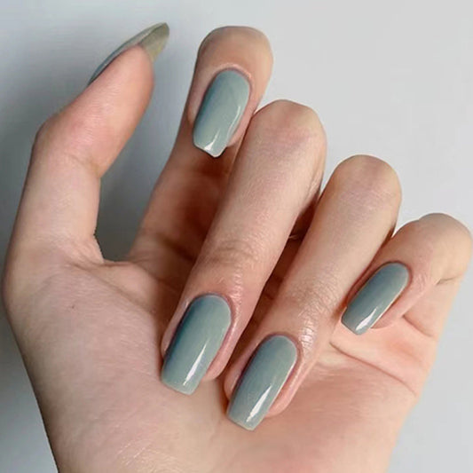 faux-ongles-vert-grisâtre-clair-faix-ongles-mains-24-kit-ete-nouvelle-tendance-manucure-ongle-gel