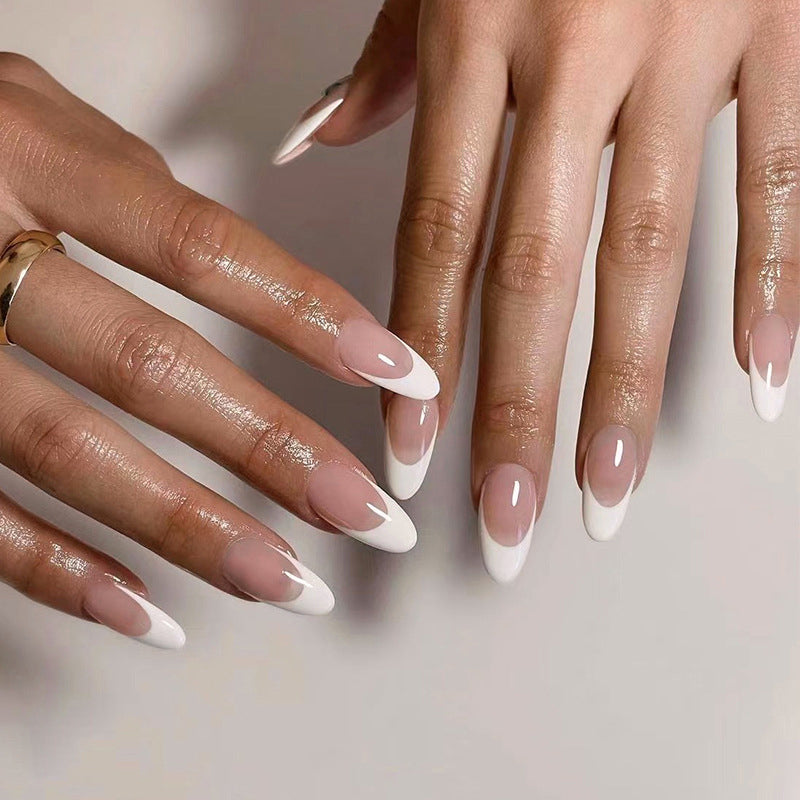 French blanc nude mode ongle