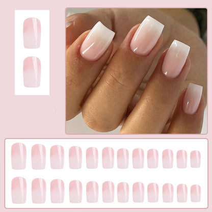 Faux ongle baby boomer blanc laiteux