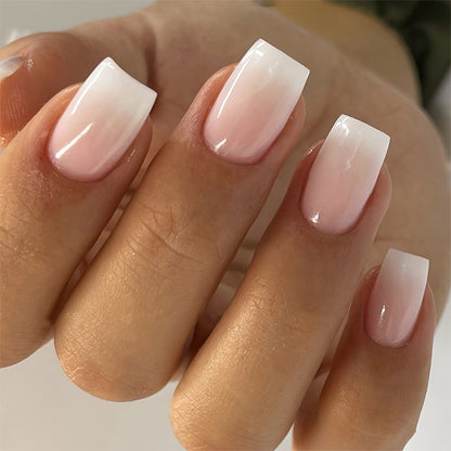 Faux ongle baby boomer blanc laiteux